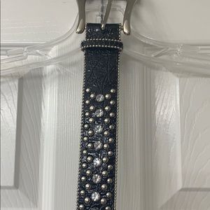 Guess black rhinestone and beaded belt